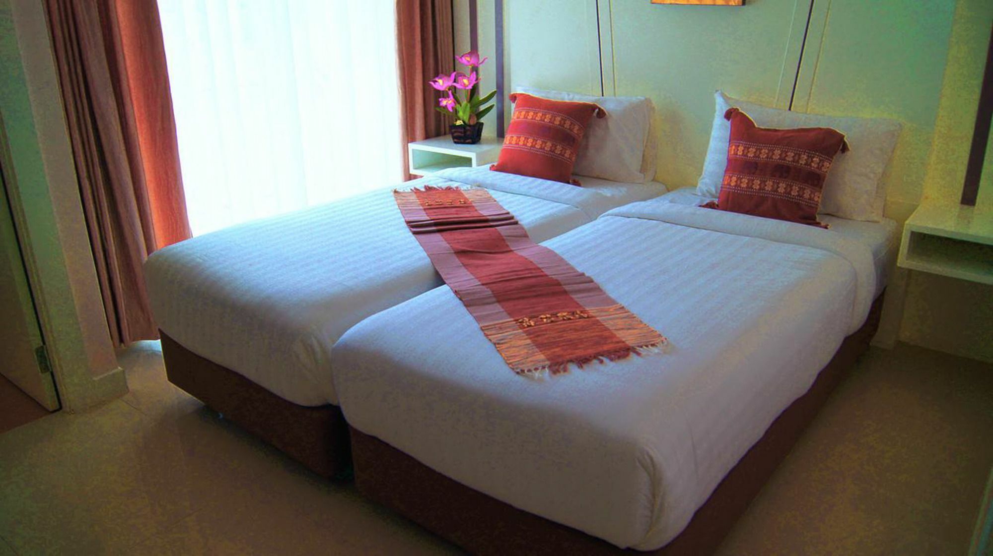 J Sweet Dream Boutique Hotel Phuket Patong Ngoại thất bức ảnh